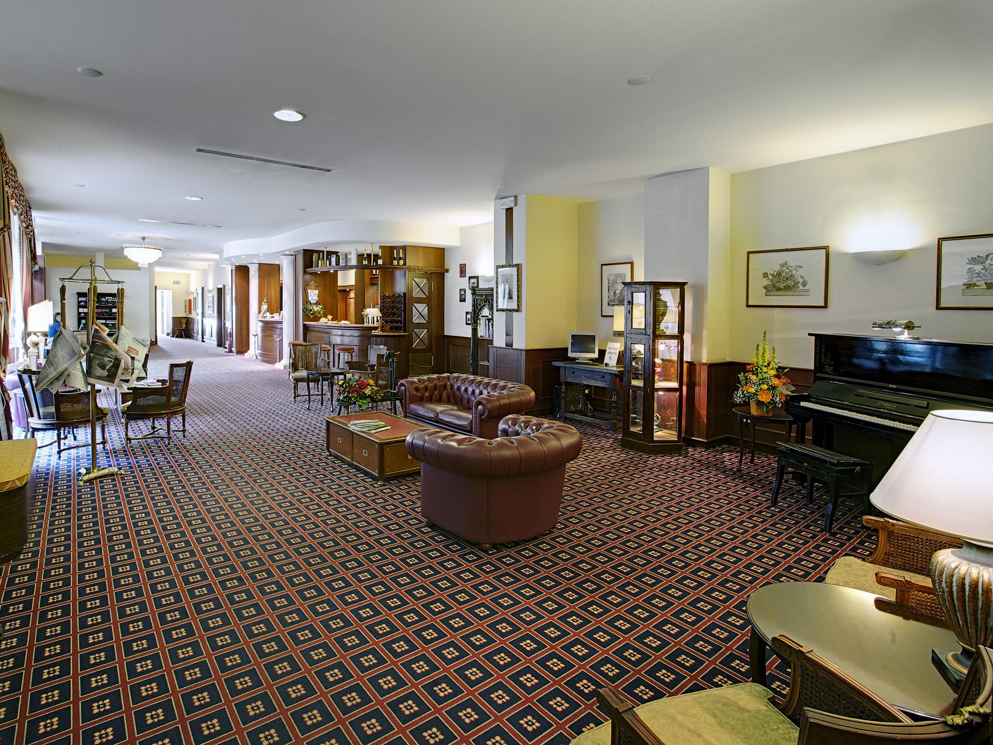 Hotel Orologio Ferrara Bagian luar foto
