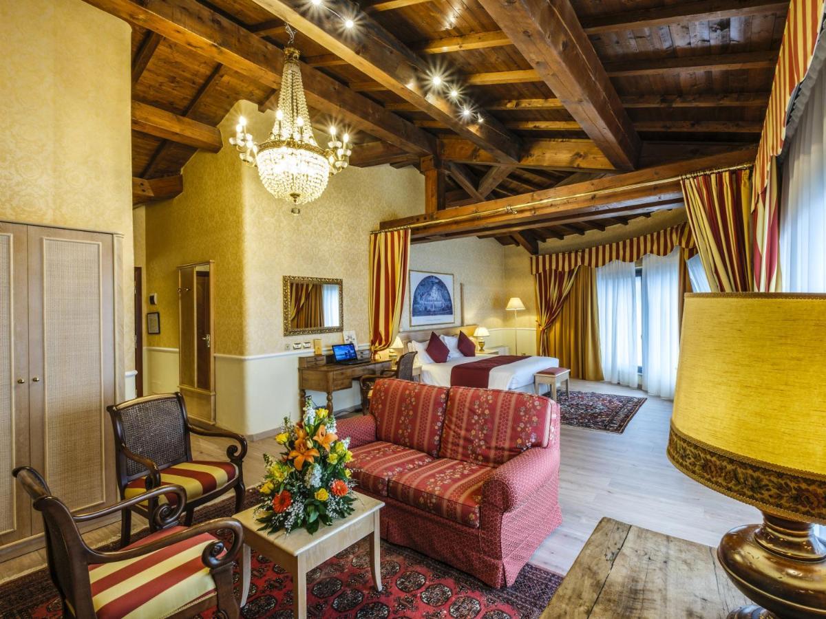 Hotel Orologio Ferrara Bagian luar foto